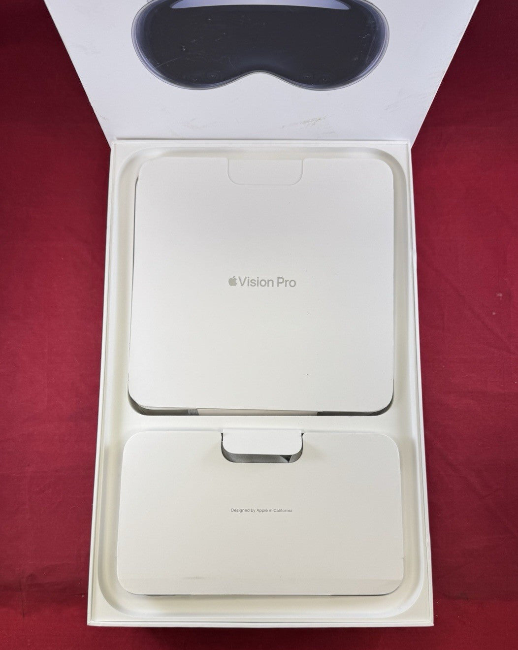 Apple Vision Pro VR Headset w/ Original Box 256GB - MQL83LL/A
