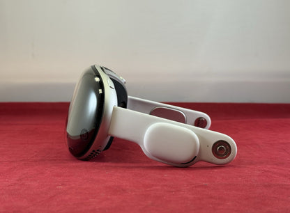 Apple Vision Pro VR Headset w/ Original Box 256GB - MQL83LL/A