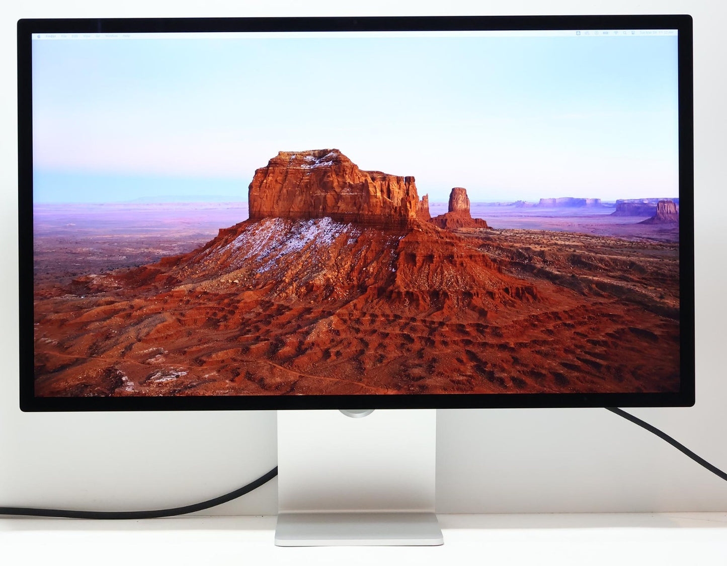 Apple Studio Display 5K Retina 27" MK0U3LL/A - Standard Tilt Stand