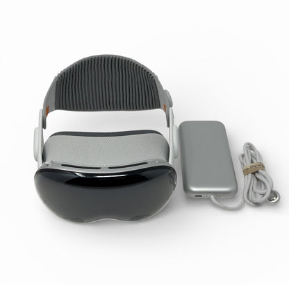 Apple Vision Pro 256gb (1st Generation)  33W Medium Solo Knit Band - Excellent
