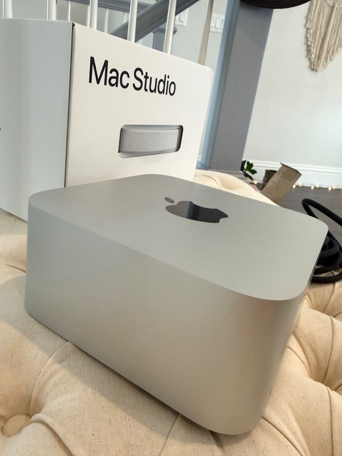 Apple Mac Studio M2 Ultra 128GB RAM 1TB SSD 24-Core CPU 60-Core GPU + AppleCare+