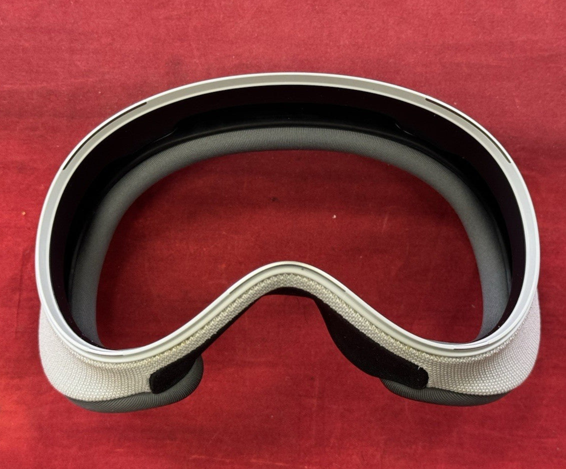 Apple Vision Pro VR Headset w/ Original Box 256GB - MQL83LL/A