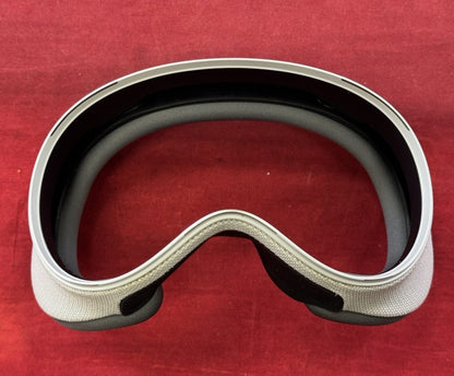 Apple Vision Pro VR Headset w/ Original Box 256GB - MQL83LL/A